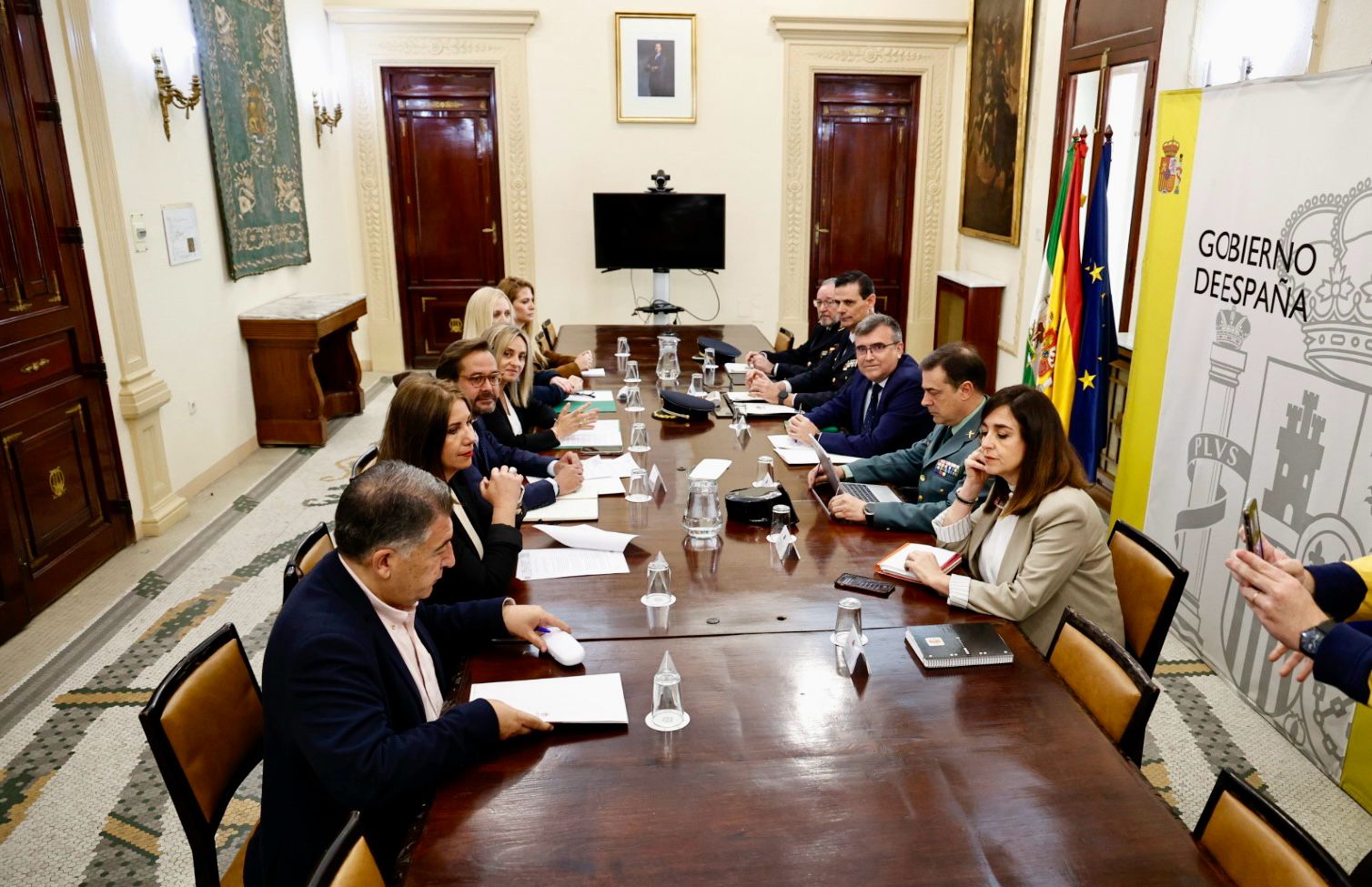 ©Ayto.Granada: LA ALCALDESA DE GRANADA, MARIFRN CARAZO, APELA AL TRABAJO CONJUNTO Y A LA SUMA Y FORTALECIMIENTO DE RECURSOS PARA VENCER LOS PROBLEMAS DE LOS CORTES DE LUZ EN NORTE